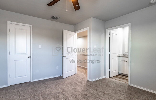 3 beds, 2.5 baths, 1,261 sqft, $1,397, Unit 24