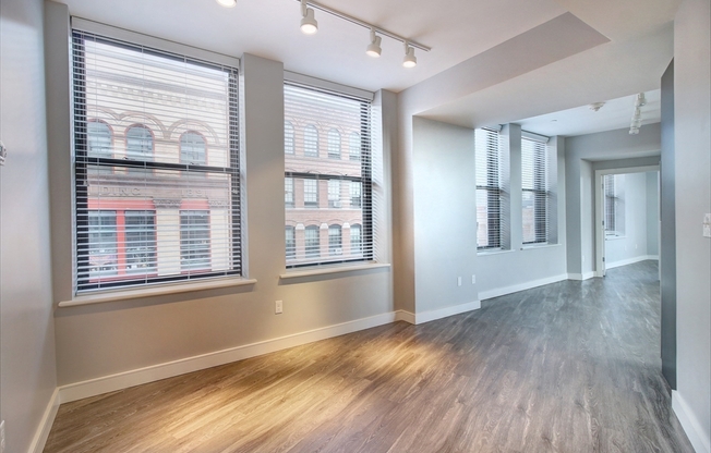 2 beds, 1 bath, 1,046 sqft, $2,575, Unit 204