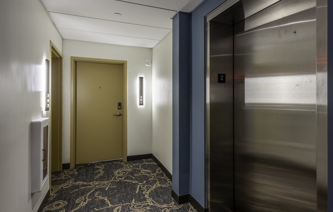 Studio, 1 bath, 530 sqft, $2,500, Unit 306