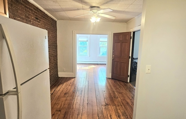 18 MEAD ST
