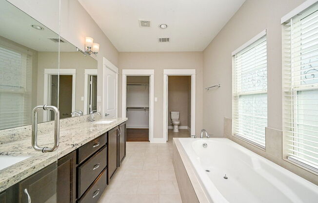 3 beds, 3.5 baths, 2,427 sqft, $2,900, Unit C