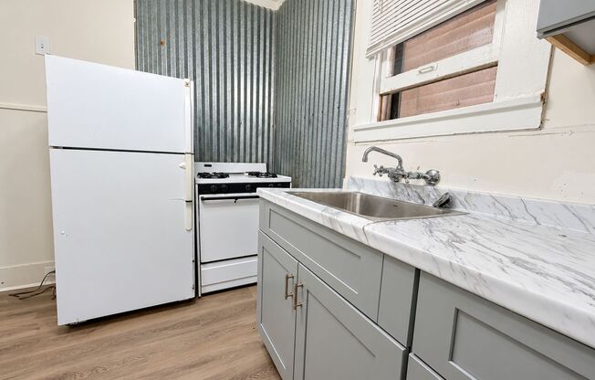 Charming 2-Bedroom Home Near Downtown San Antonio