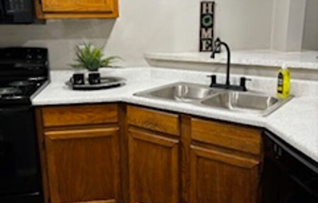 2 beds, 2.5 baths, 1,314 sqft, $1,040, Unit 1503