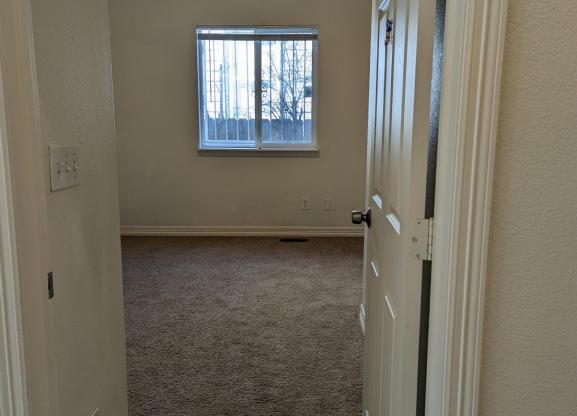 3 beds, 2 baths, 1,200 sqft, $2,380