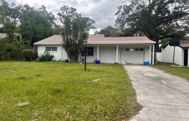2417 S MYRTLE AVE