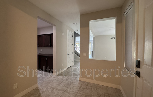 5229 N 79 DR