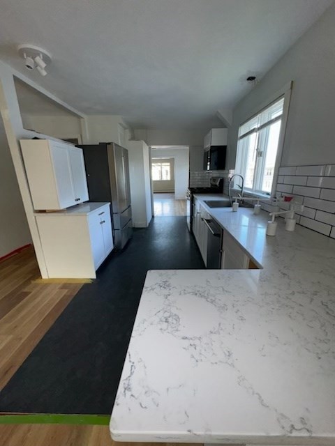 16 18 ALFRED RD