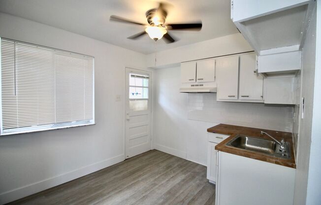 2 beds, 1 bath, 750 sqft, $875