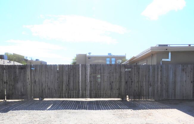 102 &amp; 104 E. Delano Street