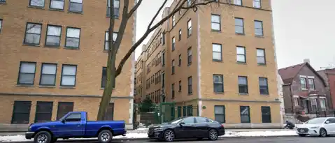 7209 S Yates Blvd  Unit 4B
