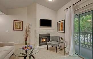Island Park living room Apartments in Kent, WA