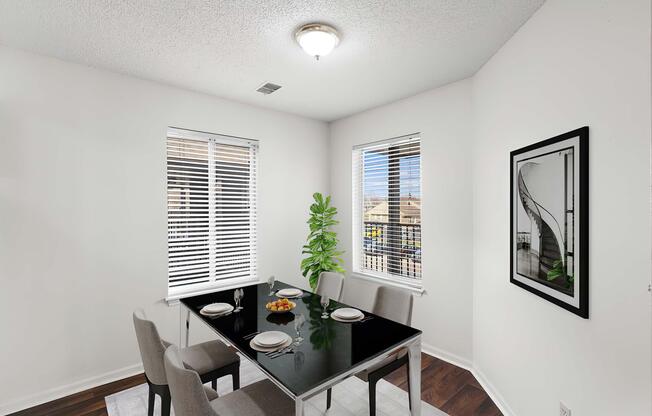 2 beds, 1 bath, 870 sqft, $1,235