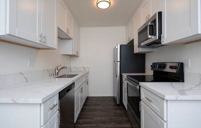 Pier View Apartments