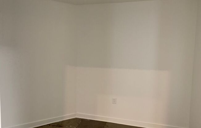 2 beds, 2 baths, 727 sqft, $1,025, Unit 110