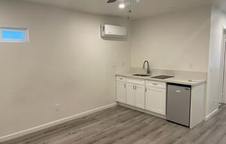 Studio, 1 bath, $1,500, Unit Unit #14