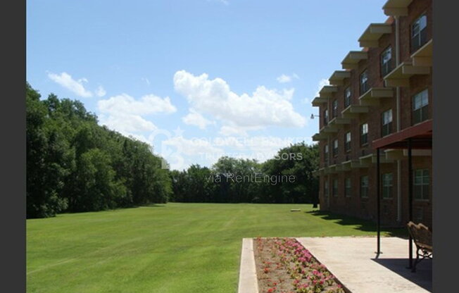 1 bed, 1 bath, 650 sqft, $680, Unit 208