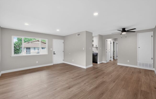 CITRUS HEIGHTS Gorgeous Renovated Condo at Greenback Estates 6281 Cavan Drive #4