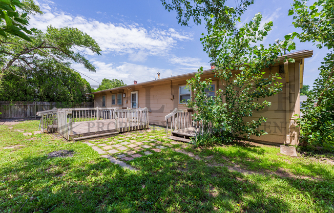 7429 W FRAZIER