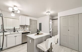 2 beds, 1.5 baths, $2,450, Unit 203