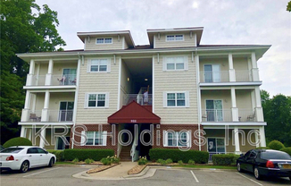 932 SOUTHMOOR DR