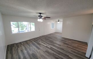 2 beds, 1 bath, $2,100, Unit 4452A