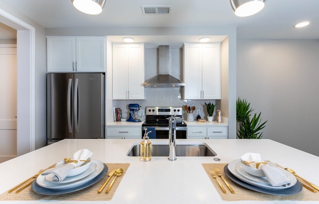 The Sutton | Kitchen