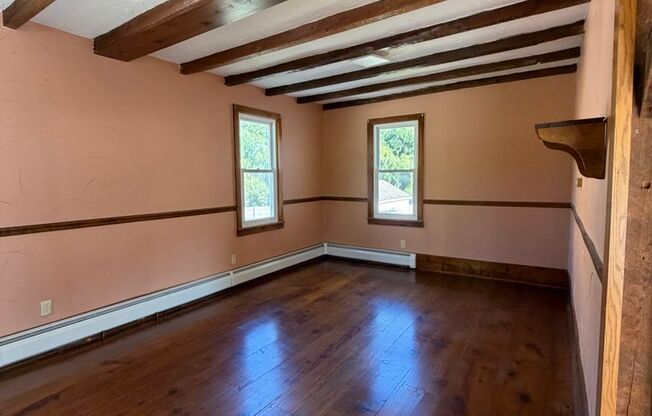 3 Bedroom Home in Spring Grove Schools!