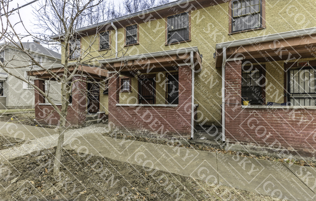 5121 East Burgess Avenue - 5121 East Burgess Avenue