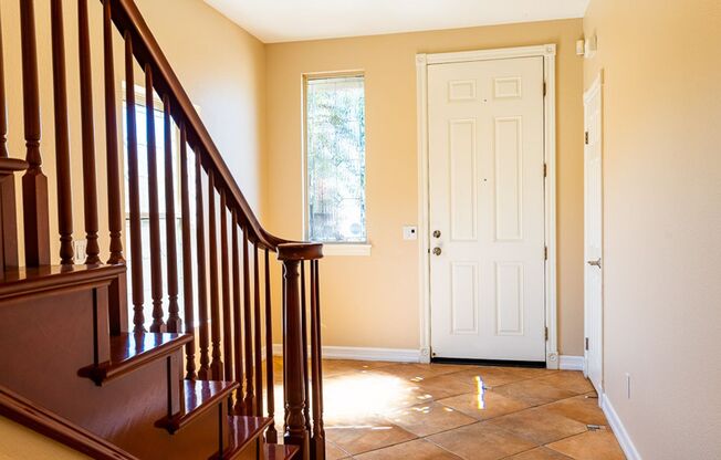 Huge Bay Front 3 Bed 2.5 Bath