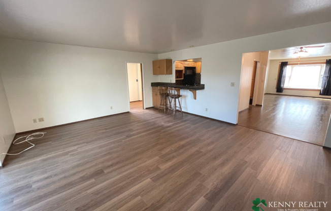 3 beds, 2 baths, $4,895