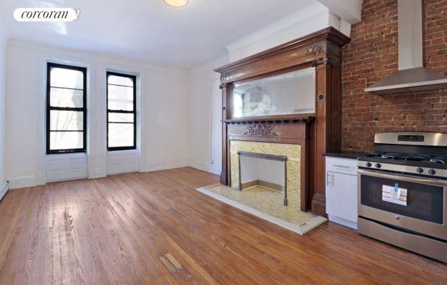 672 SAINT MARK'S AVE