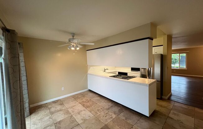 2 beds, 2 baths, $1,850, Unit # 29