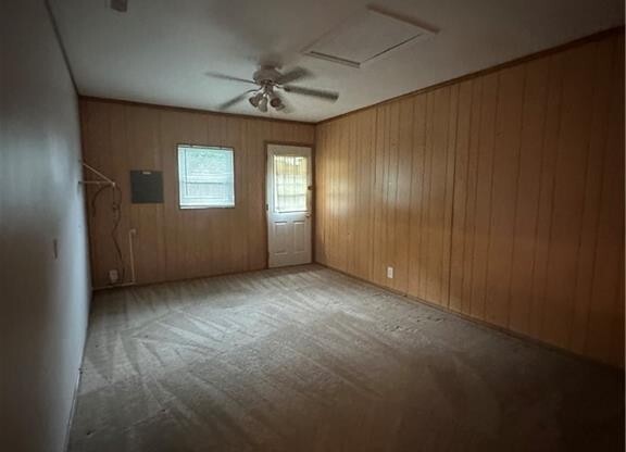 1025 TALL OAK DR