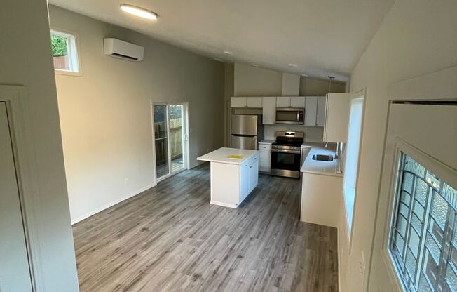 2 beds, 1 bath, $1,850