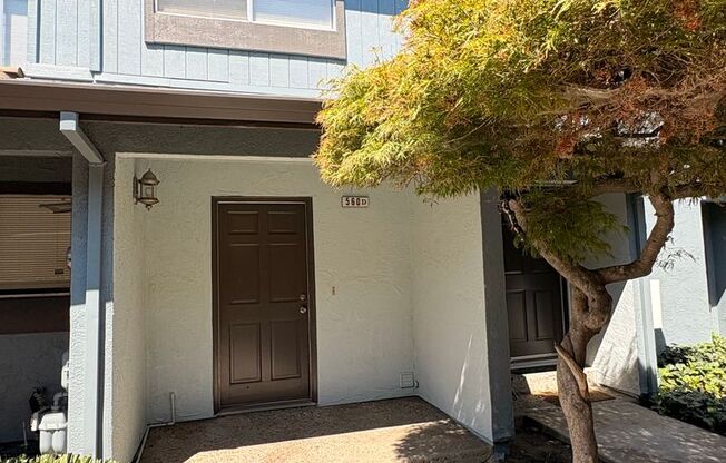 2 WEEKS FREE RENT November Special - 3 bedroom Townhouse in a gated community