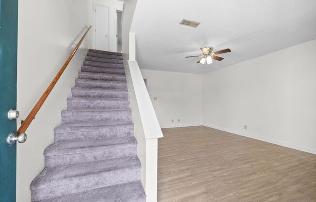 Baltimore Drive - 1701