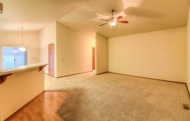 Cottonwood Grove 1007 S 91st
