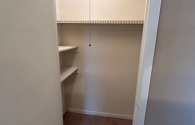 1 bed, 1 bath, 550 sqft, $1,250, Unit A04