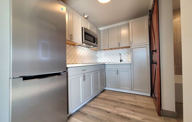Studio, 1 bath, 388 sqft, $1,045, Unit #8