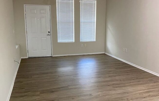 1 bed, 1 bath, 700 sqft, $2,695, Unit 1630-03