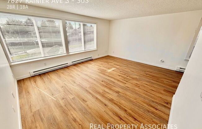 7827 RAINIER AVE S