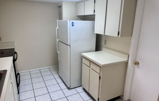 2 beds, 1 bath, $1,750