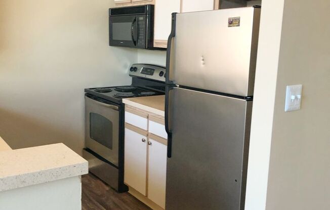 1 bed, 1 bath, 761 sqft, $1,118, Unit 8456f