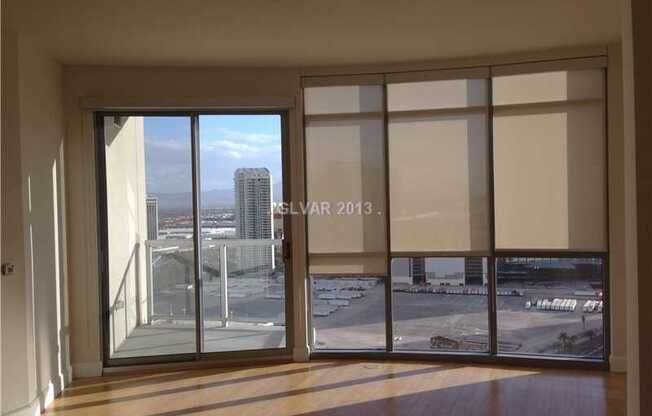 2 beds, 2 baths, $2,400, Unit Unit 3005