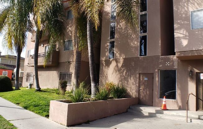 1 bed, 1 bath, 700 sqft, $1,995, Unit 102