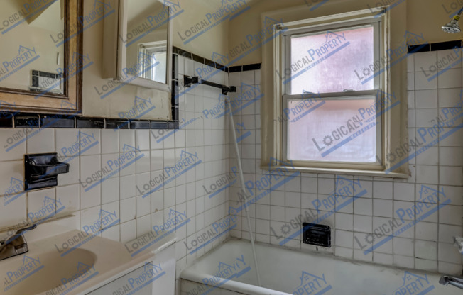 15018 Hubbell St Lowr Flat