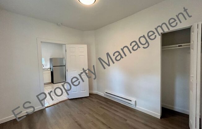 2 beds, 1 bath, $1,205