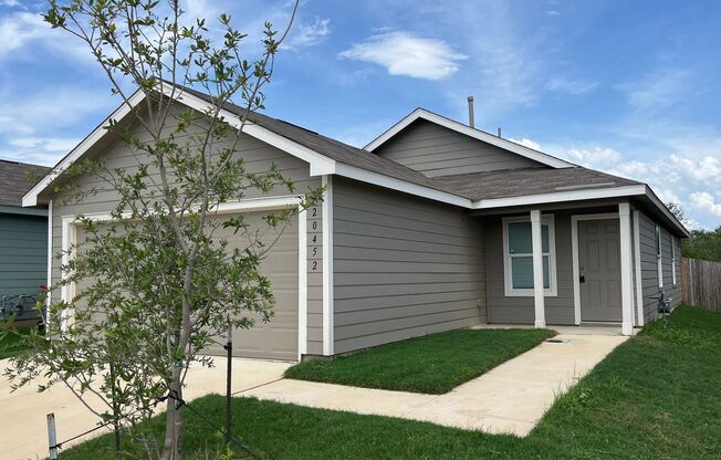 Charming 3-Bedroom Home in Ruby Crossing – Move-In Ready!