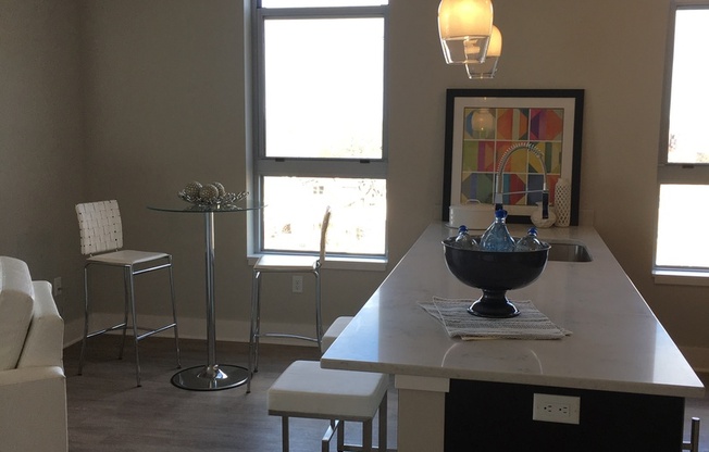 2 beds, 1.5 baths, 1,795 sqft, $2,950, Unit 502