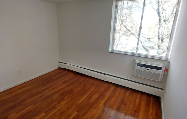 1 bed, 1 bath, 621 sqft, $710, Unit MA W306